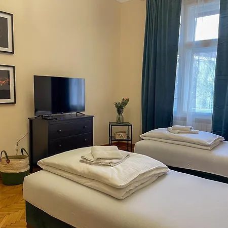 Lukerly 1 Apartment