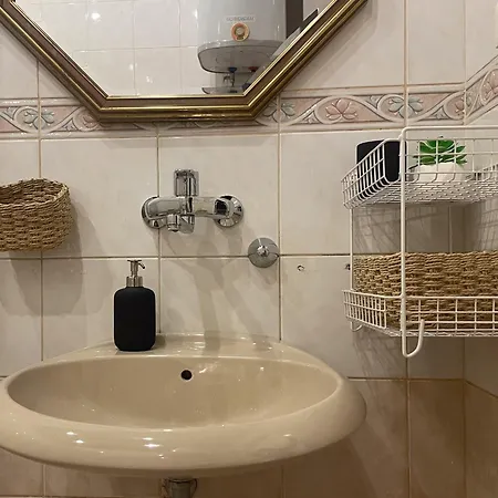 Lukerly 1 * בלגרד